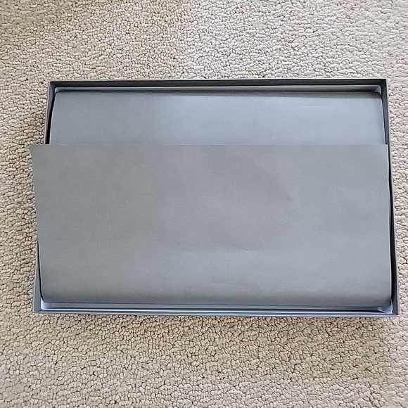 Everlane Red Foldover Clutch - Picture 9 of 11